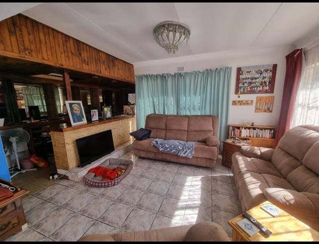 4 BEDROOM HOUSE FOR SALE IN BRACKENDOWNS